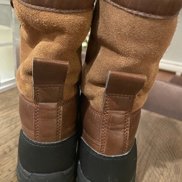 Excellent used condition Ugg butte winter ❄️ boots size 13 - Picture 4 of 6